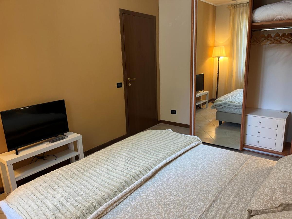 Feli Holiday Home - Panoramic Pool Lake View In Гардоне Ривьера Экстерьер фото